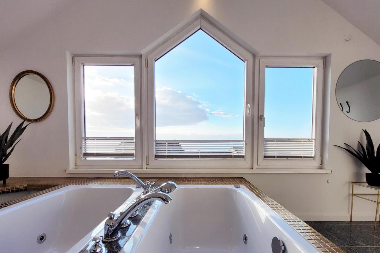 Grosse Penthouse Ferienwohnung Mit Meerblick, Sonnenterrasse & Luxusbad Von "Momentic" เซียร์คสดอร์ฟ ภายนอก รูปภาพ