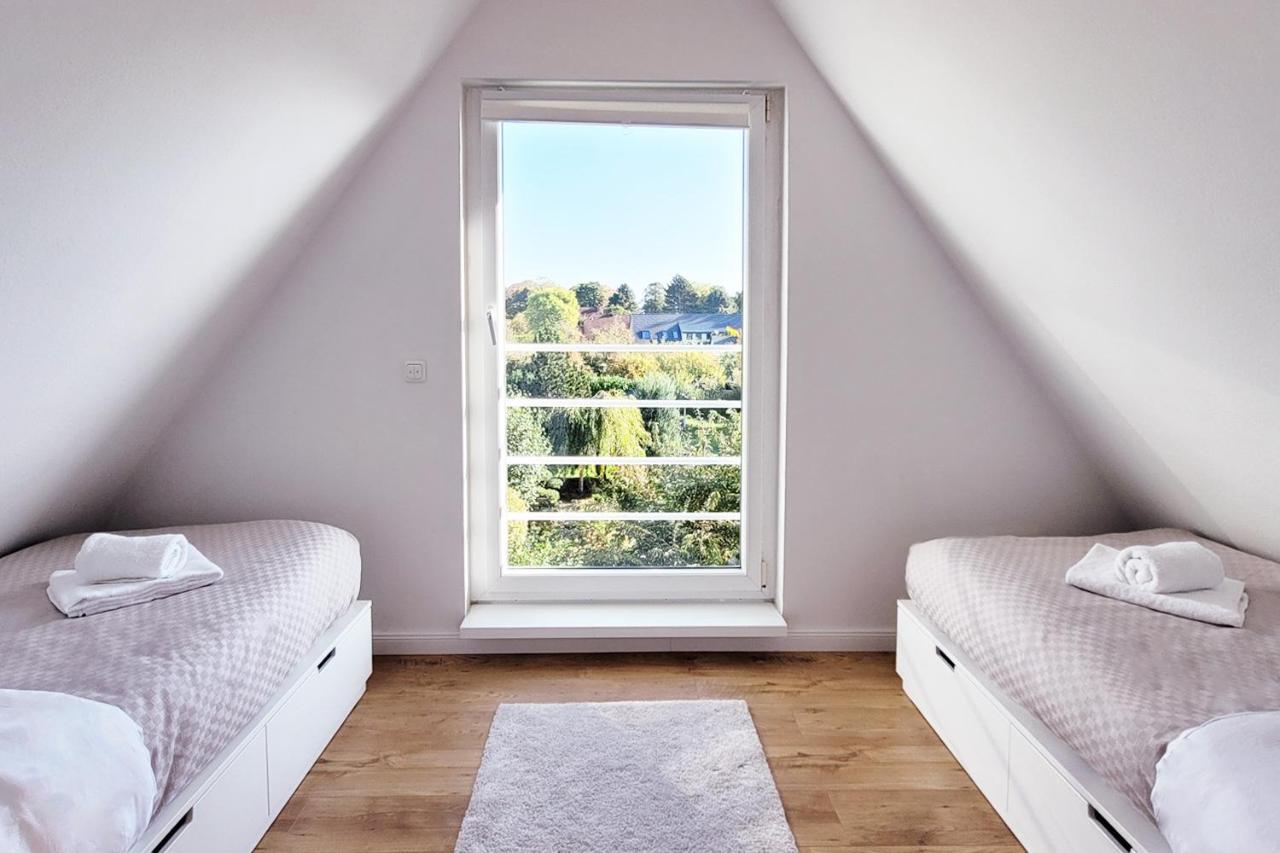 Grosse Penthouse Ferienwohnung Mit Meerblick, Sonnenterrasse & Luxusbad Von "Momentic" เซียร์คสดอร์ฟ ภายนอก รูปภาพ