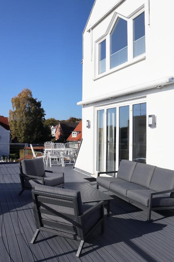 Grosse Penthouse Ferienwohnung Mit Meerblick, Sonnenterrasse & Luxusbad Von "Momentic" เซียร์คสดอร์ฟ ภายนอก รูปภาพ